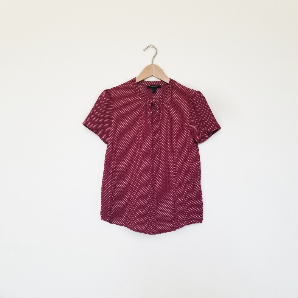 FOREVER 21 - RED POLKA DOT BLOUSE